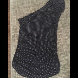 The limited one shoulder top XS